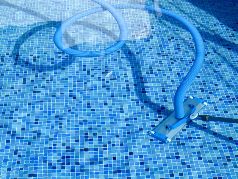 Swimming Pool Vacuuming detail